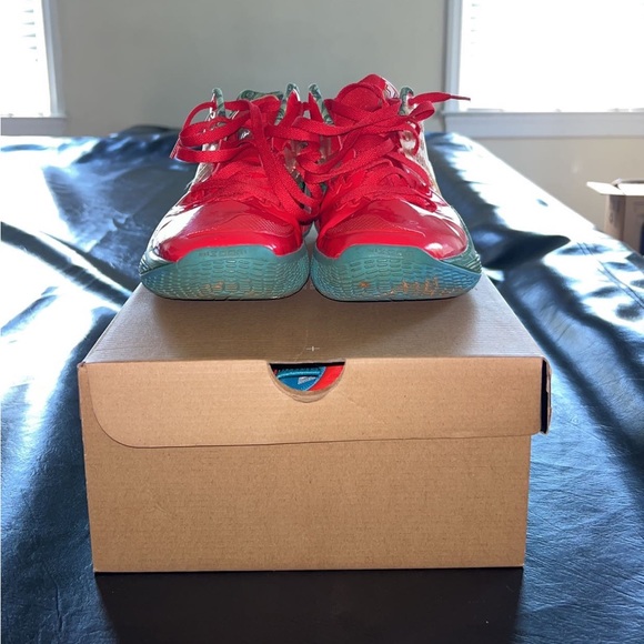 Nike Kyrie 2 Low ‘Spongebob: Mr. Krabs’ - Picture 4 of 5